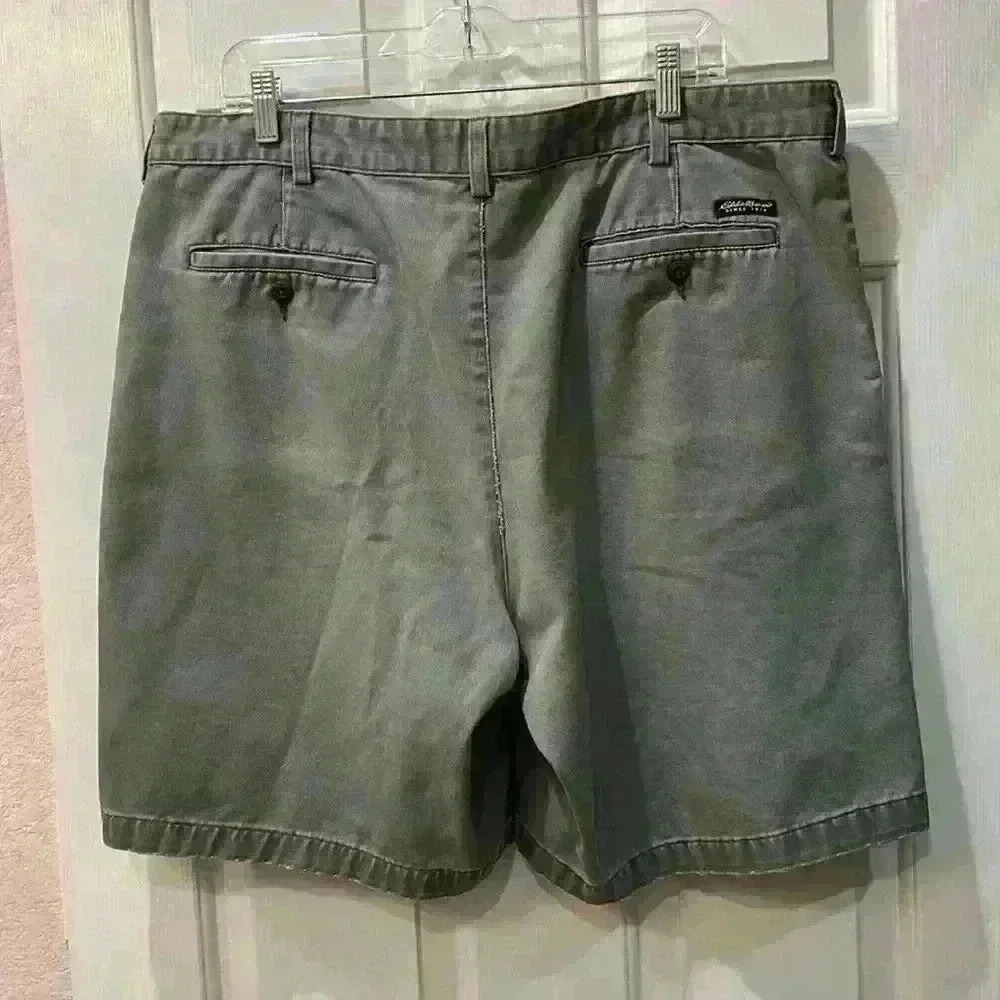 Eddie Bauer distressed twill army green shorts. - Picture 4 of 9